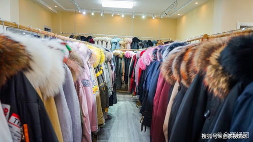 豪橫福利！金寨新開(kāi)服裝工廠(chǎng)店，3000件衣服免費(fèi)送，引爆零售新熱潮